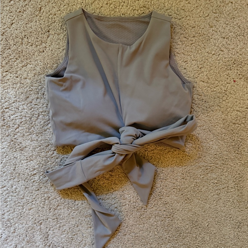 Neiwai Dance Bra Top in Stone/cinder - size S